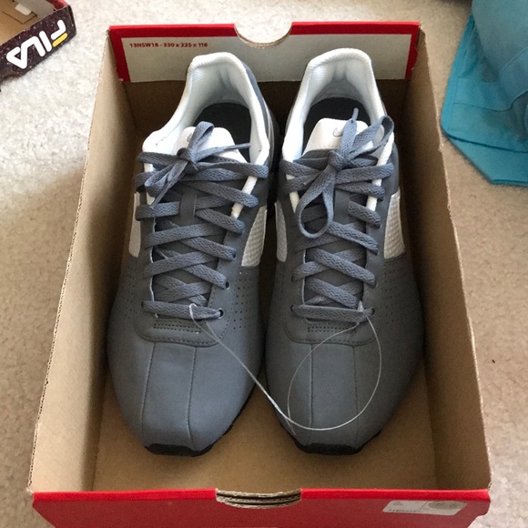 Nike Shoes - Nike Shox Deliver